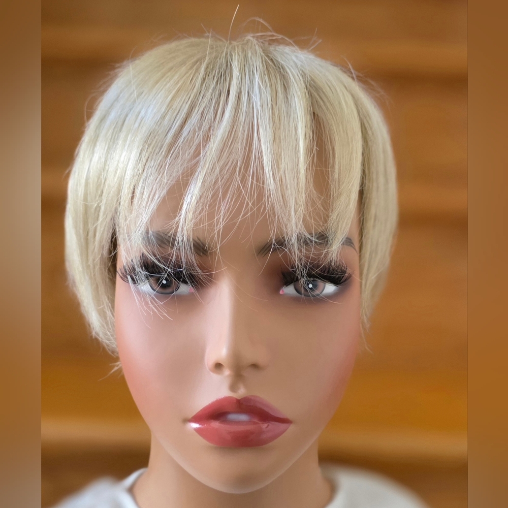 Peggy Wig In Creamy Blond